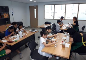 한화생명 강북지역본부와 함께하는 그린아이 봉사팀 에코물품 만들기 실시