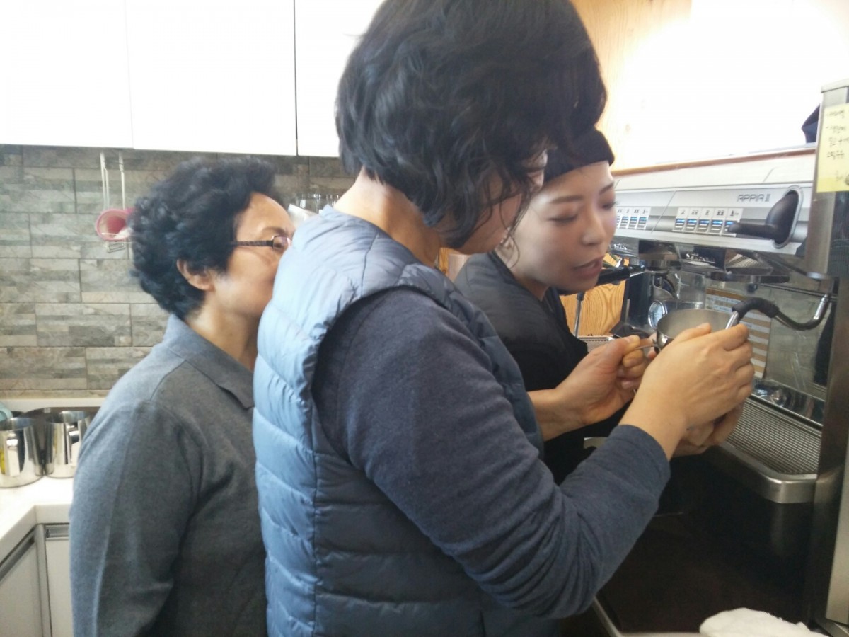 2017년도 하반기 청춘카페 청춘바리스타봉사팀 바리스타교육 실시!!(2차)