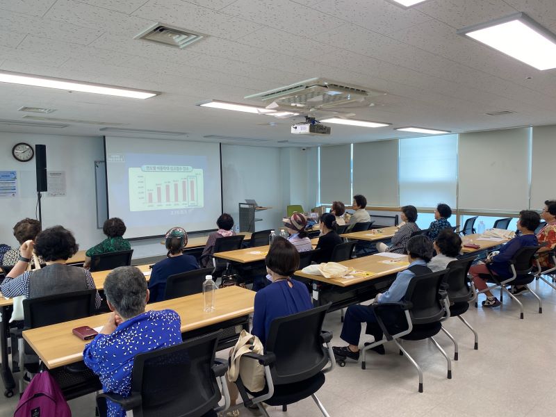 [노인일자리] 2024년 노인일자리 및 사회활동지원사업 시장형 토이케어 사업단 교육 실시